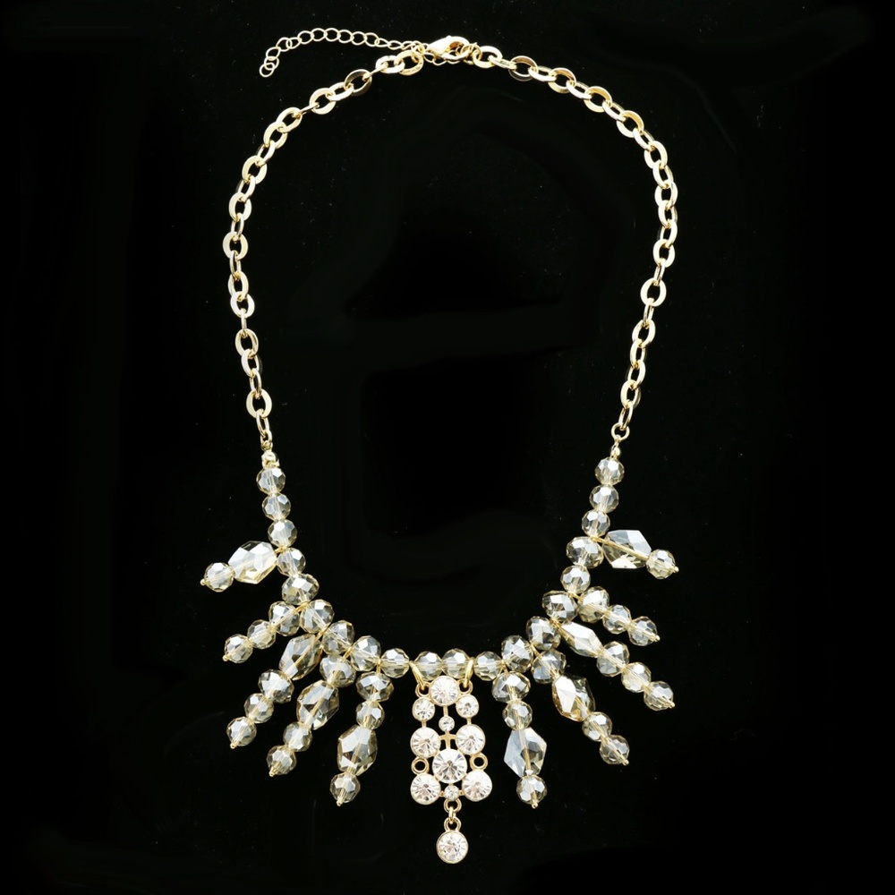 Luxury Crystal Faceted Necklace Gold NWOT